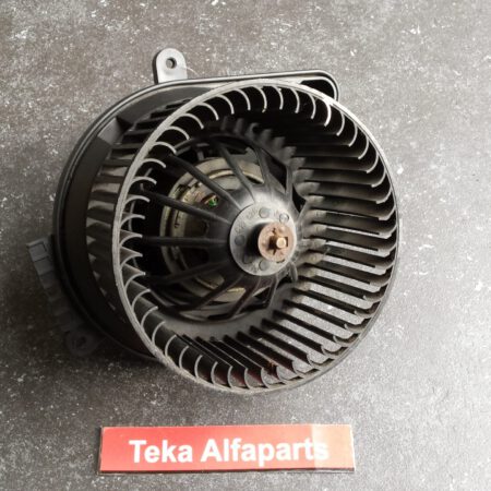 Renault Laguna I / 1993-2001 / Kachelmotor / Heizungsgebläse / Heater Motor / Valeo 650932Q /