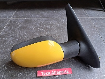 Renault Megane MK1 / Buitenspiegel / Zijspiegel / Außenspiegel / Mirror / Renault 010125 / Rechts