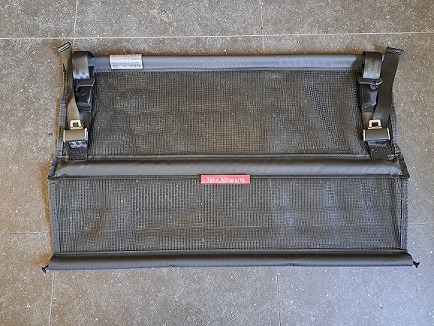 Audi E-tron (GEN) / 2018-2024 / Bagagenet / Netztrennwand / Gepäcknetz / Luggage net / Audi 4KE861691