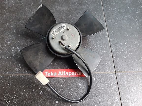 Alfa Romeo Alfetta USA / Koelventilator / Cooling Fan / Kühlerlüfter / Bosch 0130704200